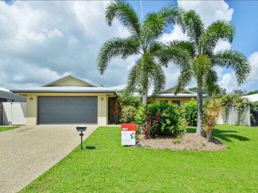 Kewarra Beach QLD – 4 Beds 2 Bath