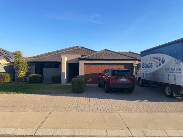 Wattle Grove WA- 3 Beds 2 Bath